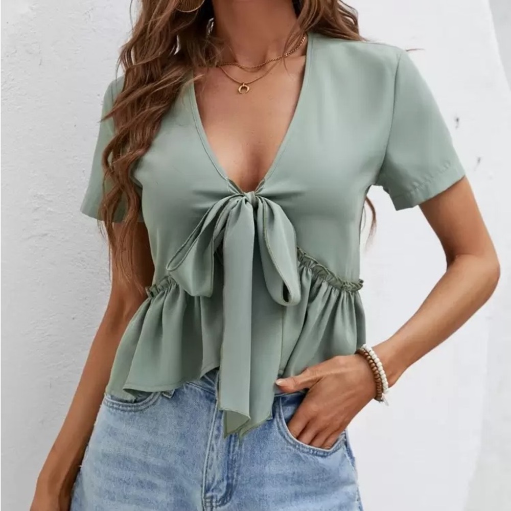 Green Tie-Front Peplum Blouse M
